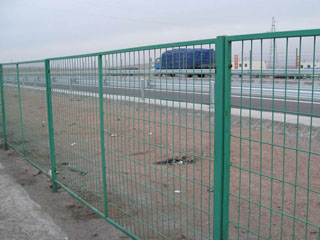 公路護欄網(wǎng)