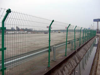 公路護欄網(wǎng)